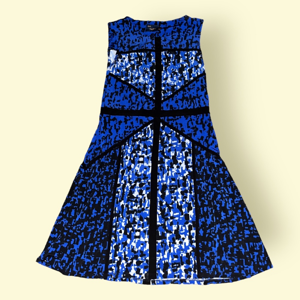 Just…Taylor, Sleeveless Dress, Black and Blue Print, Size 8, Women's